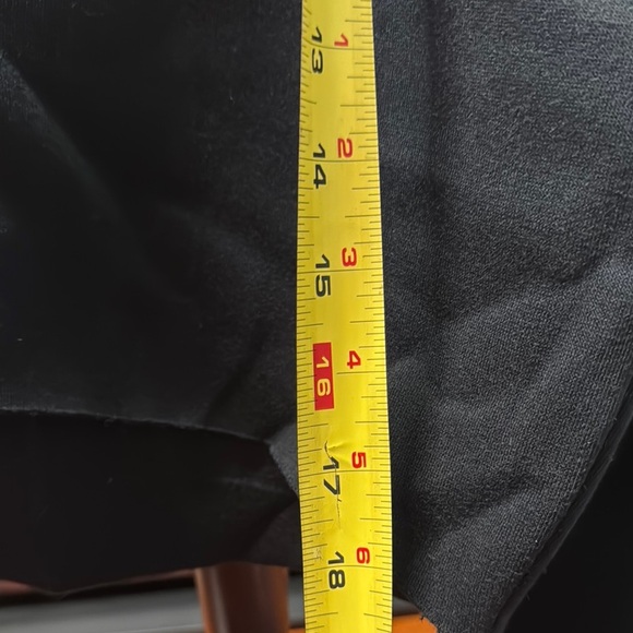 NWT Wild Fable Cropped Black Women's Sweatshirt XXS Oversized - Picture 4 of 4